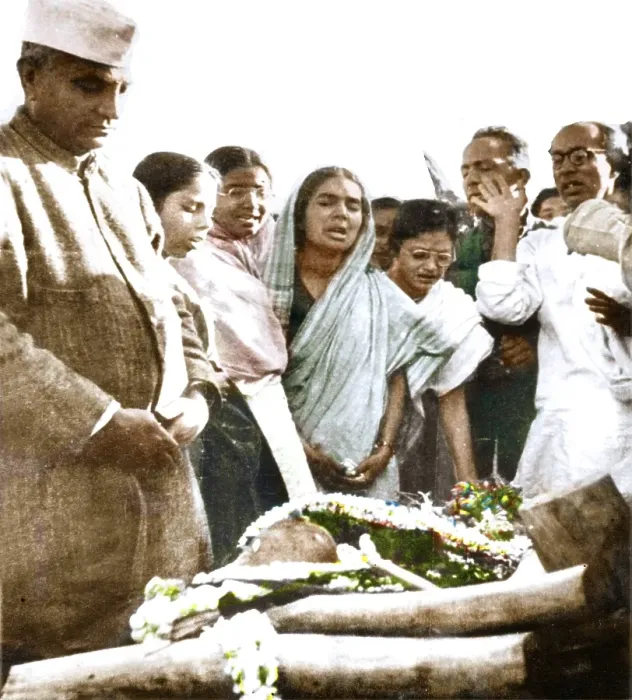 Framed Print : Mahatma Gandhi associates, Manu Gandhi, Dr. Sushila Nayar, Abha Gandhi, Brijkishan Chandiwalla Pyarelal Nayar weeping, Delhi, India, Asia, January 31, 1948, Asia