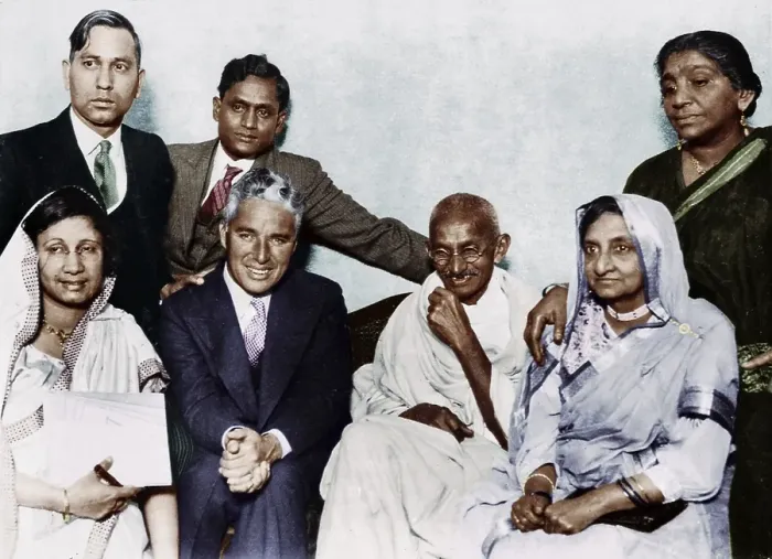 Framed Print : Mahatma Gandhi with Charlie Chaplin, London, England, September 22, 1931 Framed Print : Mahatma Gandhi with Charlie Chaplin, London, England, September 22, 1931