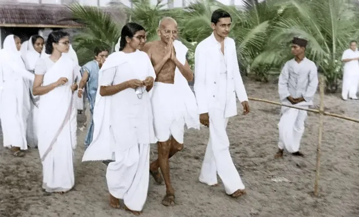 Framed Print : Mahatma Gandhi greeting people during morning walk, Juhu Beach, Mumbai, India, Asia, May 1944, Asia