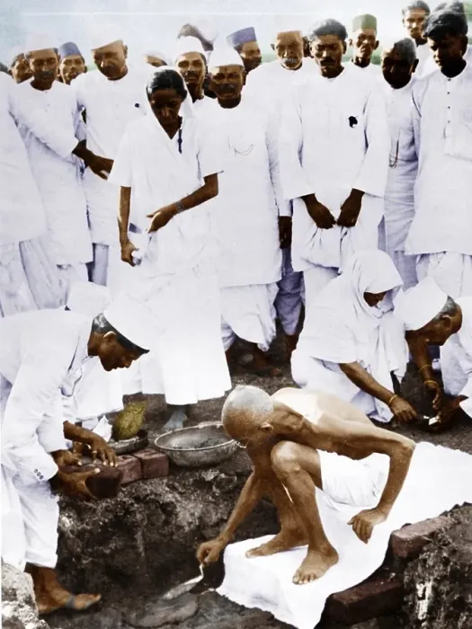 Framed Print : Mahatma Gandhi laying foundation stone, Kasturba Sevashram, Surat, Gujarat, India, Asia, June 12, 1931, Asia