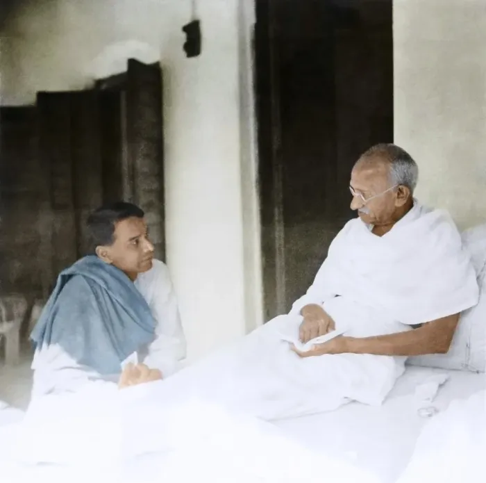 Framed Print : Mahatma Gandhi meeting Dr Sudhir Ghosh, Calcutta, West Bengal, India, Asia, November 1946, Asia Framed Print : Mahatma Gandhi meeting Dr Sudhir Ghosh, Calcutta, West Bengal, India, Asia, November 1946, Asia