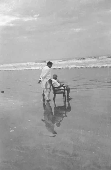 Framed Print : Mahatma Gandhi with his son Devdas at Juhu Beach, Mumbai, Maharashtra, India, Asia, May 1944, Asia
