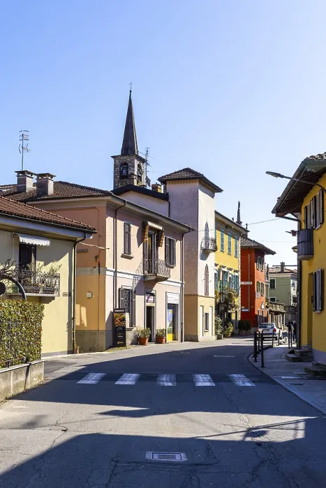 Framed Print : Main road through Mergozzo, Mergozzo