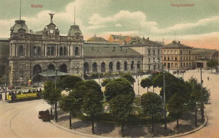 Framed Print : Main station of Mainz, Rhineland-Palatinate