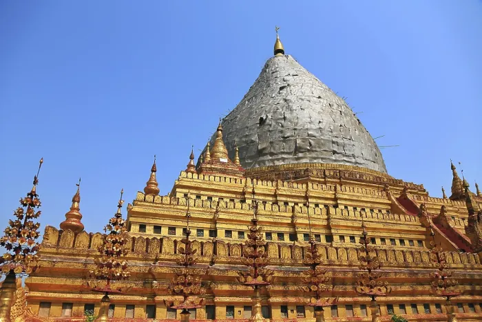 Framed Print : The majestic golden pagoda with its dome rises in Nyaung-U