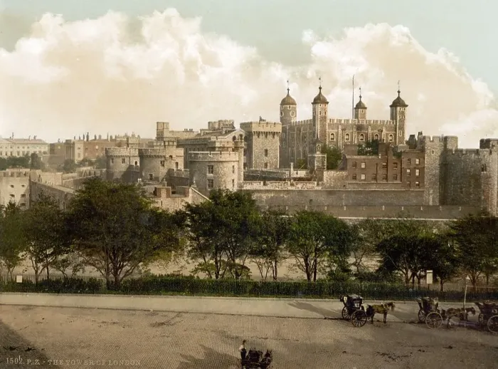 Framed Print : His Majesty's Royal Palace and Fortress of the Tower of London