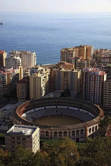 Framed Print : Malaga, view from Castillo de Gibralfaro to a part of the city with the bullring