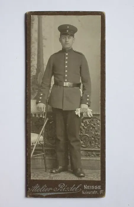 Framed Print : Man in Unifom, Visitformat, Carte de Visite