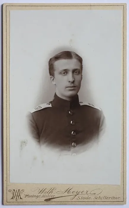 Framed Print : Man, visit format, Carte de Visite