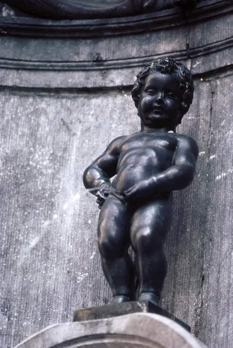 Framed Print : Manneken Pis statue, Brussels, Belgium