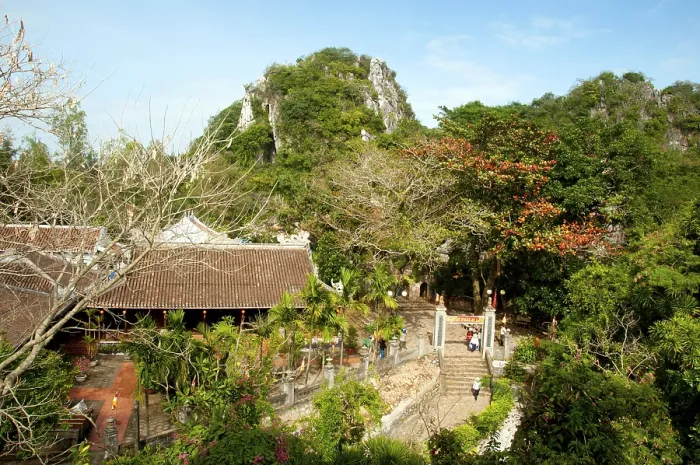 Framed Print : The Marble Mountains, about 7km (4 miles) south of Danang