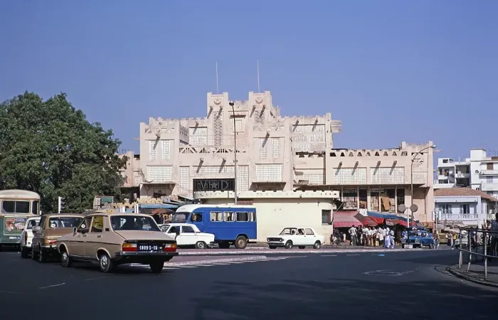 Framed Print : Market building, city centre, Dakar, Sengeal, Africa 1978 Framed Print : Market building, city centre, Dakar, Sengeal, Africa 1978