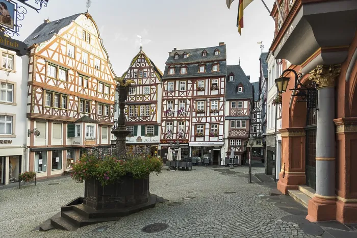 Framed Print : Market square with medieval half-timbered houses