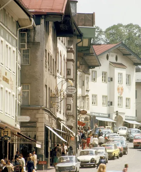 Framed Print : Marktstrasse Bad Toelz, Upper Bavaria