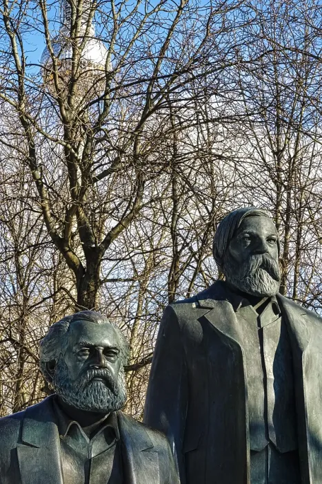 Framed Print : Marx Engels Monument, Berlin, Germany Framed Print : Marx Engels Monument, Berlin, Germany