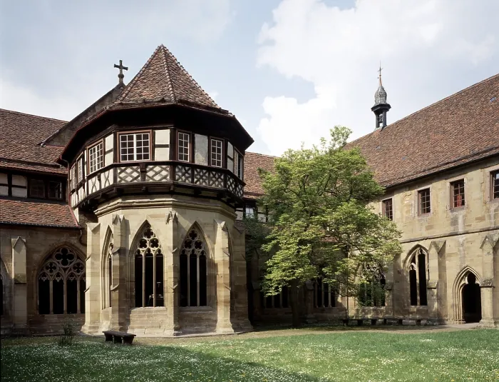 Framed Print : Maulbronn, monastery /  well house in the cloister