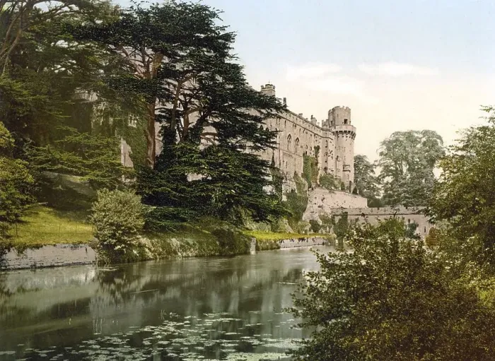Framed Print : The medieval Warwick Castle in the county of Warwickshire