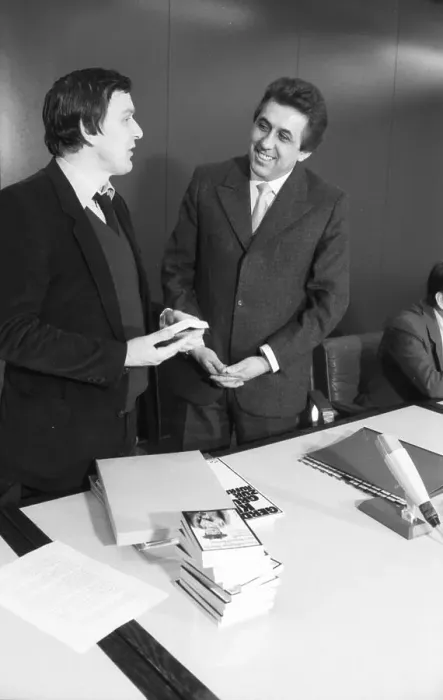 Framed Print : Two men meet for talks between East and West