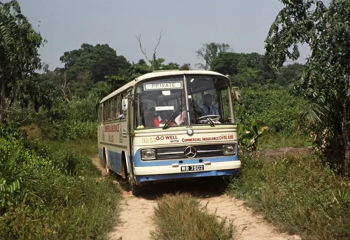 Framed Print : Mercedes Benz coach on a dirt road to Vaama, Sierra Leone, West Africa 1978, Africa Framed Print : Mercedes Benz coach on a dirt road to Vaama, Sierra Leone, West Africa 1978, Africa