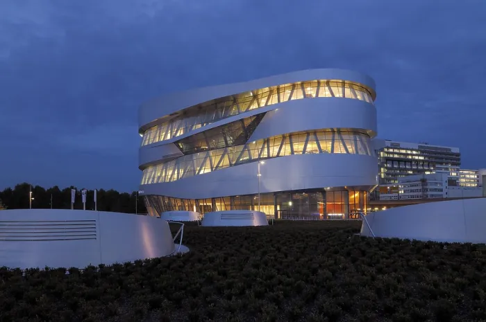 Framed Print : Mercedes Benz Museum, Stuttgart