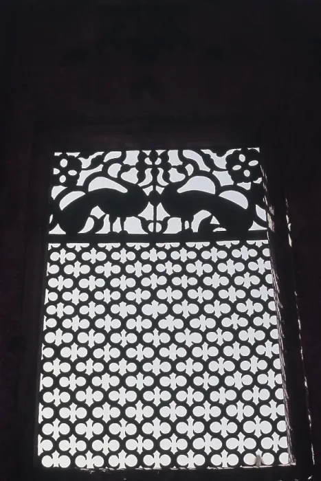 Framed Print : Metal jali at Patwon Ki Haveliyan