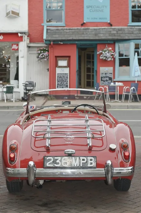 Framed Print : MG MGA 1600 at the front of The Galley restaurant in Woddbridge