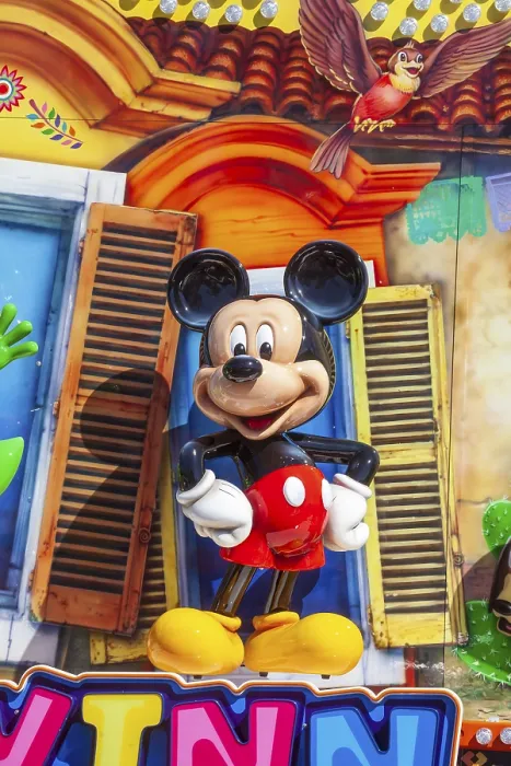 Framed Print : Mickey Mouse by Wald Disney, decoration Framed Print : Mickey Mouse by Wald Disney, decoration