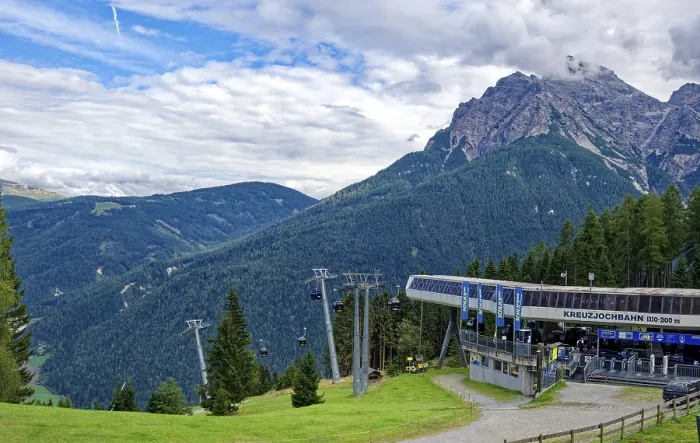 Framed Print : Middle station of the Kreuzjochbahn cable car