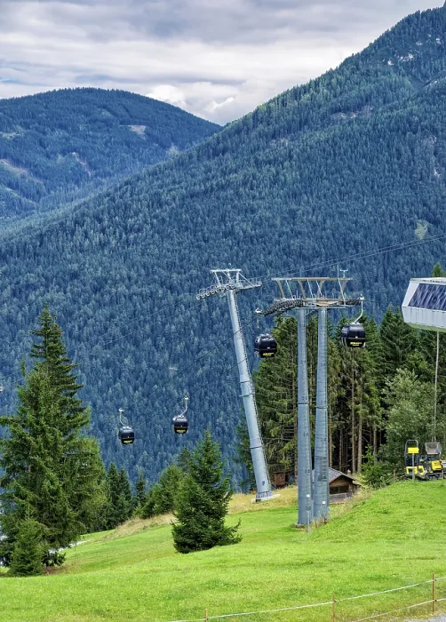 Framed Print : Middle station of the Kreuzjochbahn cable car