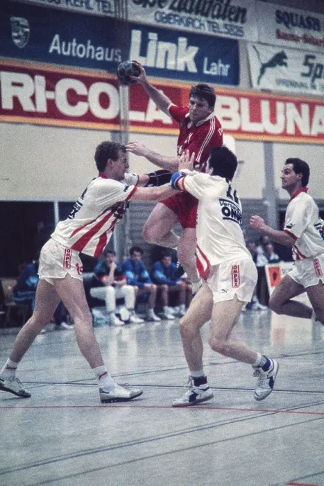 Framed Print : Mikhail Yakimovich (red), handball, European Champions Cup, TUSEM Essen (white), SKA Minsk Belarus, 28 April 1990, Germany, Europe Framed Print : Mikhail Yakimovich (red), handball, European Champions Cup, TUSEM Essen (white), SKA Minsk Belarus, 28 April 1990, Germany, Europe