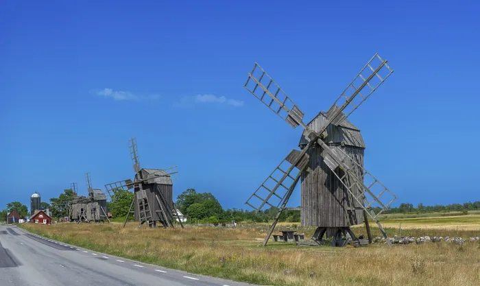 Framed Print : The mills of Lerkaka, five historic windmills