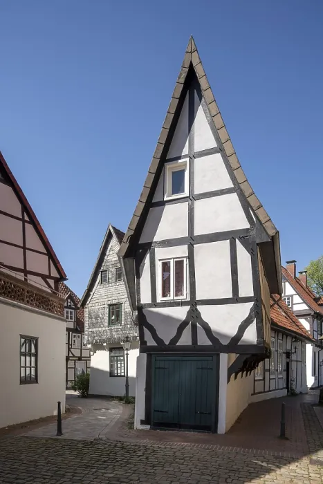Framed Print : Minden, half-timbered house Windloch next to the Martini church Framed Print : Minden, half-timbered house Windloch next to the Martini church