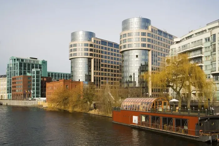 Framed Print : Ministry of the interior at the Spree Framed Print : Ministry of the interior at the Spree