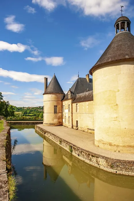 Framed Print : Detail of the moat of the Chateau de Bussy-Raboutin Framed Print : Detail of the moat of the Chateau de Bussy-Raboutin