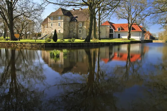 Framed Print : The moated castle in Mellenthin Framed Print : The moated castle in Mellenthin