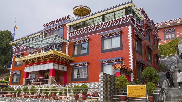 Framed Print : Modern temple with red facade and typical Buddhist architecture Framed Print : Modern temple with red facade and typical Buddhist architecture