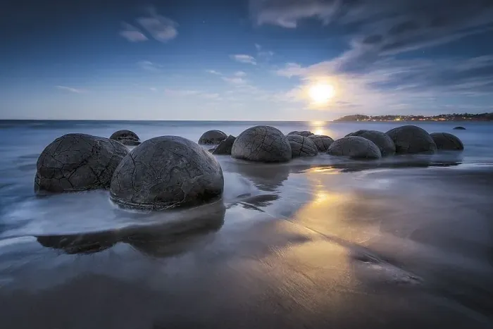 Framed Print : Moeraki Bolders at full moon, round rock balls