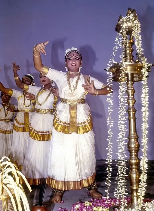 Framed Print : Mohiniyattam Mohiniattam, a classical dance form from Kerala Framed Print : Mohiniyattam Mohiniattam, a classical dance form from Kerala