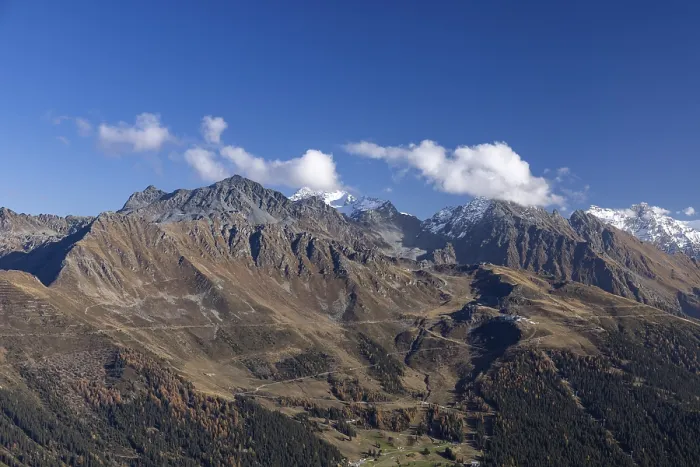 Framed Print : Mont Rogneux, Mont Gele and Verbier ski resort in autumn