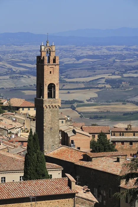 Framed Print : Montalcino, Siena, Tuscany, Italy Framed Print : Montalcino, Siena, Tuscany, Italy