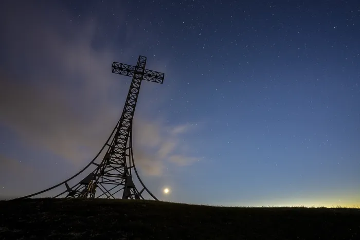 Framed Print : Monte Catria summit cross by night