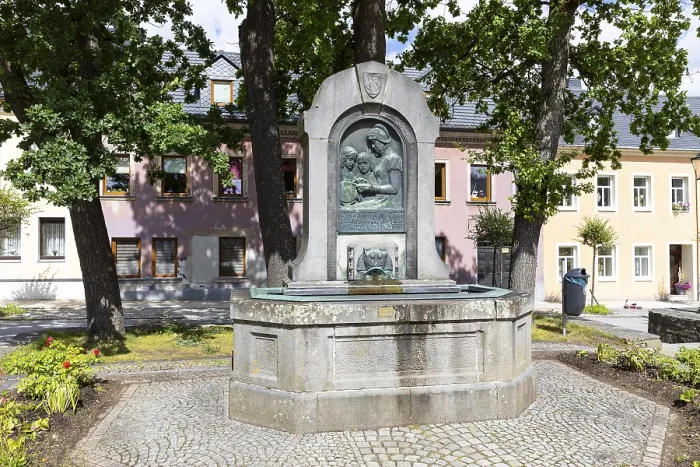 Framed Print : Monument to Barbara Uthmann on the market square in Elterlein