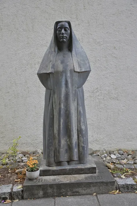 Framed Print : Monument to the Jewish woman's rights activist and philosopher Edith Stein by Wilhelm Uhlig