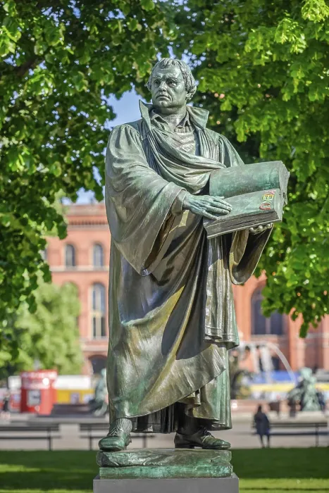 Framed Print : Monument, Martin Luther, Spandauer Strasse