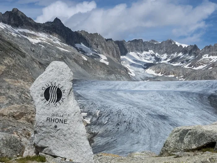 Framed Print : Monument above the Rhone glacier