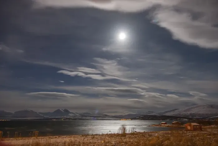 Framed Print : Full moon over the Grindoysund at mTromso Framed Print : Full moon over the Grindoysund at mTromso