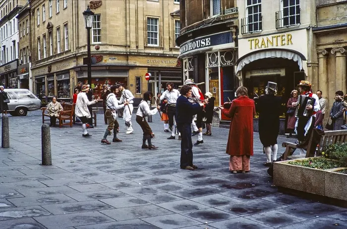 Framed Print : Morris dancers performing in Stall Street, Bath, Somerset, England, UK 1976 in front of the Tranter tobacconist and The Roundhouse pub Framed Print : Morris dancers performing in Stall Street, Bath, Somerset, England, UK 1976 in front of the Tranter tobacconist and The Roundhouse pub