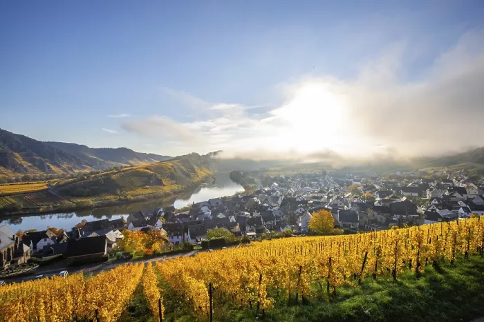 Framed Print : The Moselle Loop, a beautiful river makes a 180-degree loop