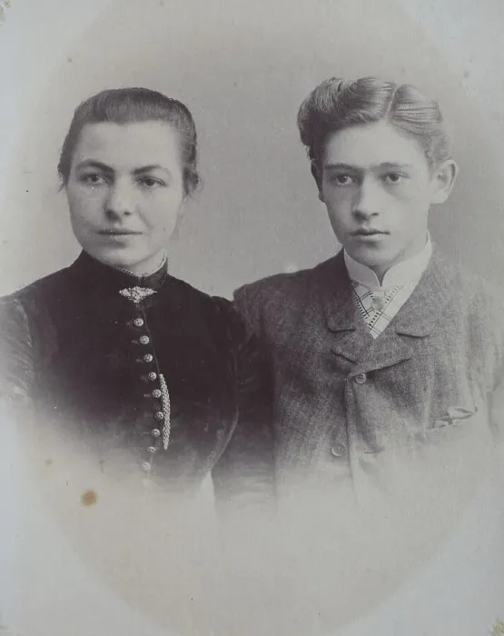 Framed Print : Mother and son, visit format, carte de visite