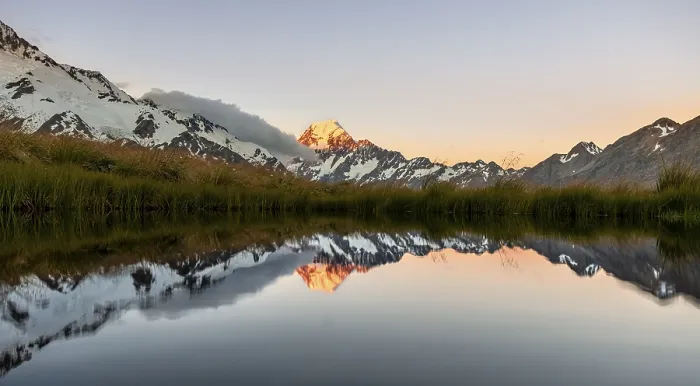 Framed Print : Mount Cook at sunset, reflection in mountain lake